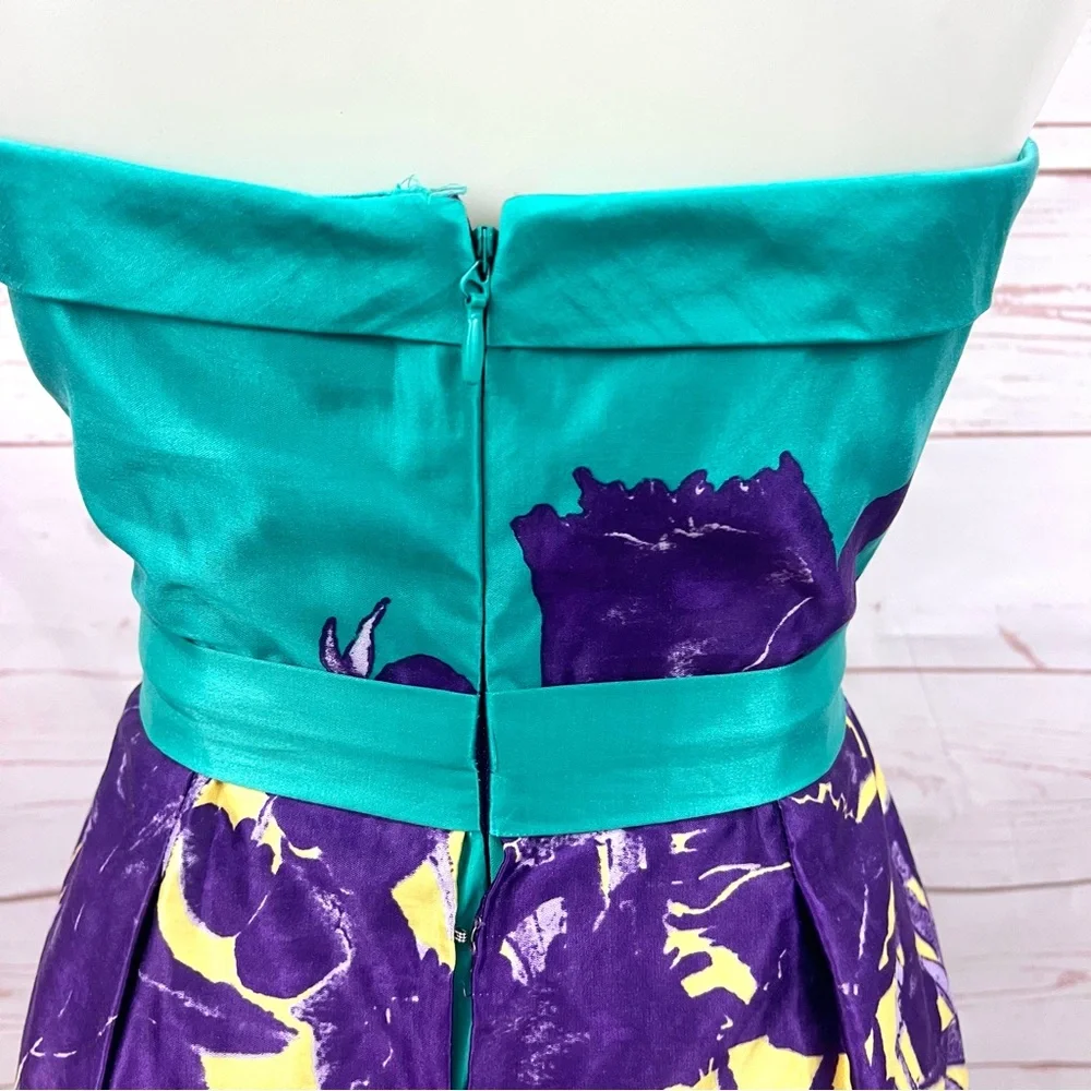 BCBG Maxazria Abstract Silk Sweetheart Neckline Strapless Pocket Cocktail Dress